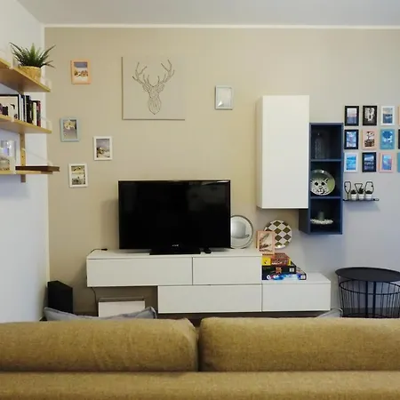 Orea Spiti - Modern Oasis Near Milan Apartment
